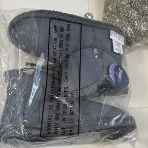 Gray fleece Boots with Rhinestone